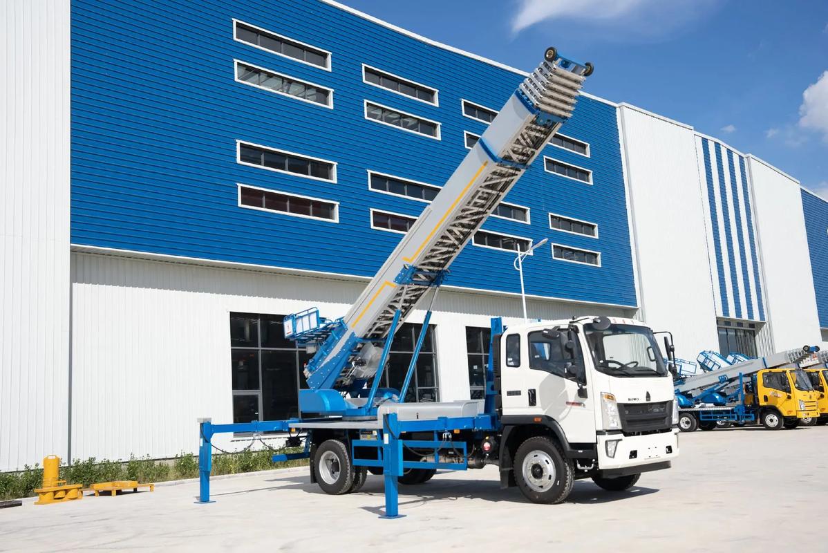 唐山小型云梯车上料车租赁多少钱