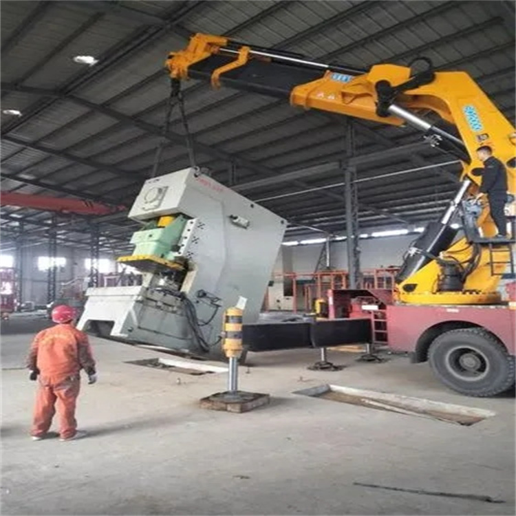 唐山80吨折臂吊车出租附近电话