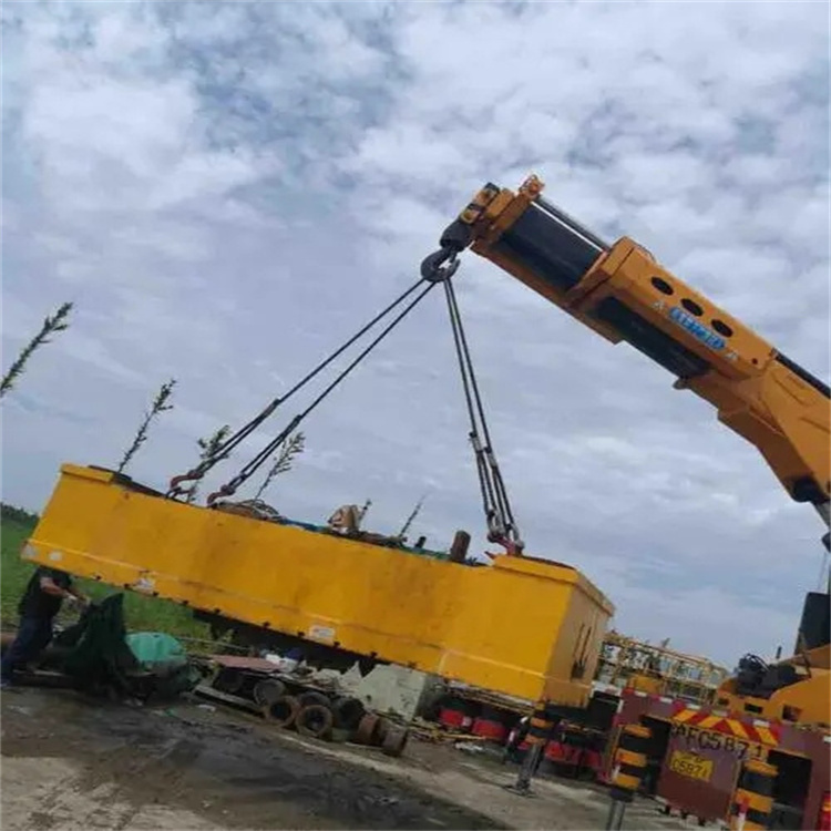 唐山随车吊吊集装箱怎么吊